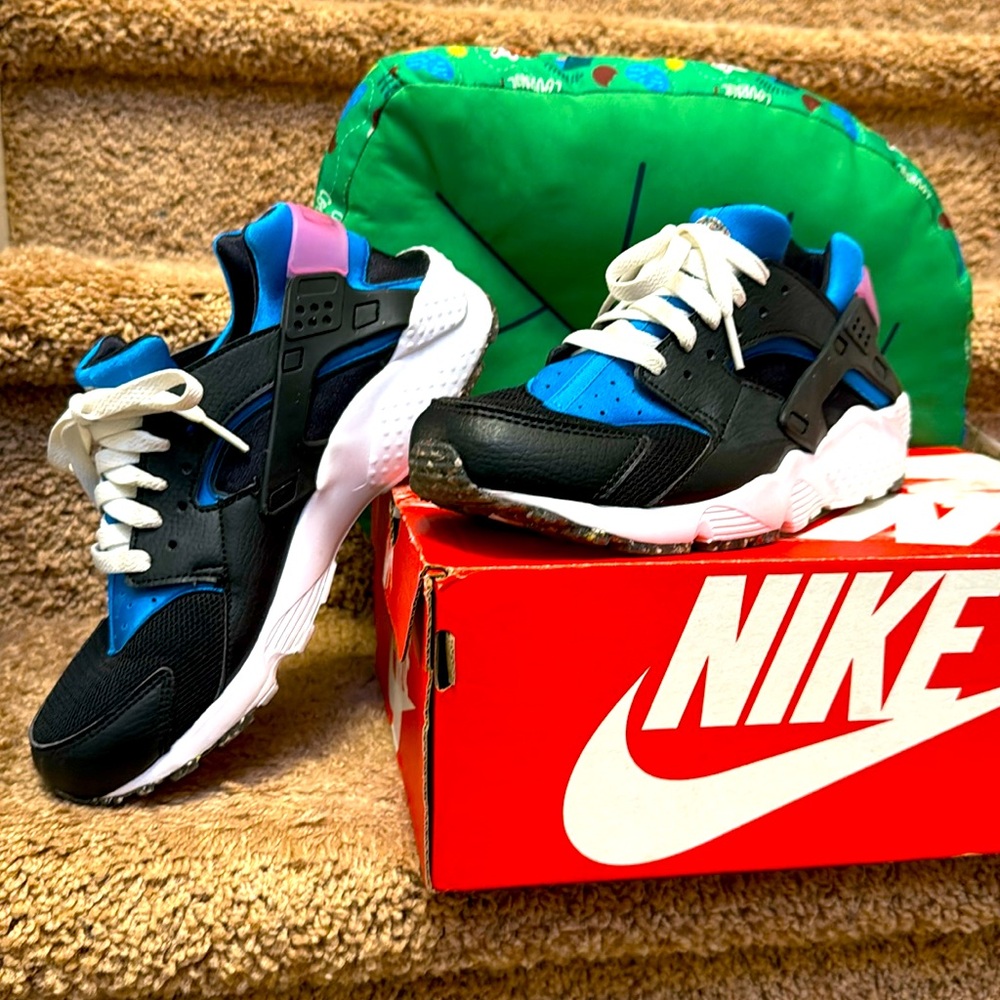 🌺Cute Nike Huarache Sneakers🌺